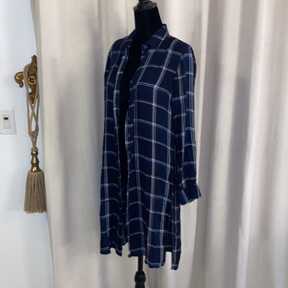 Anthropologie Blue Plaid Duster Shirt with Adjustable Button Roll Sleeve…